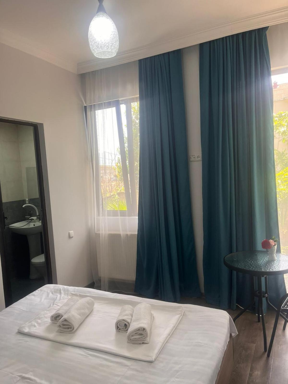 Lia Guest House Kobuleti Exterior foto
